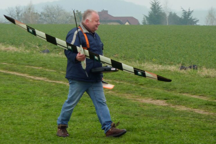 Jarda Šmehlík a jeho bezocasý model