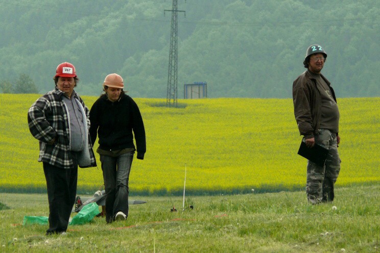 Proti šesti chlapům nastoupila ve finále i jedna dívka.