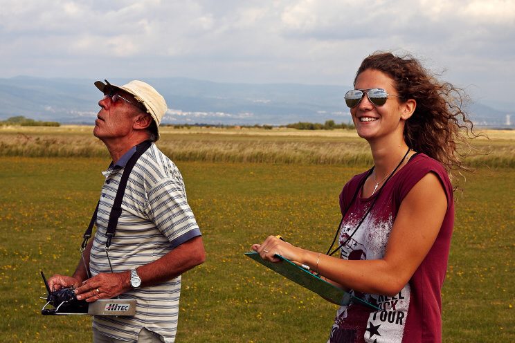 Dívka přinášející štěstí (alespoň mi)